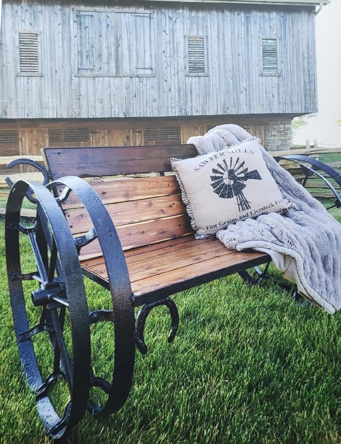 Outdoor Wagon Wheel Bench With Eastern Red Cedar