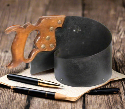 Handsaw Desktop dish